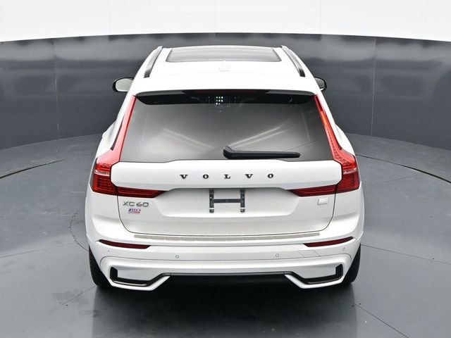 Used 2024 Volvo XC60 T8 Ultimate w/ Climate Package AWD/4WD image 32