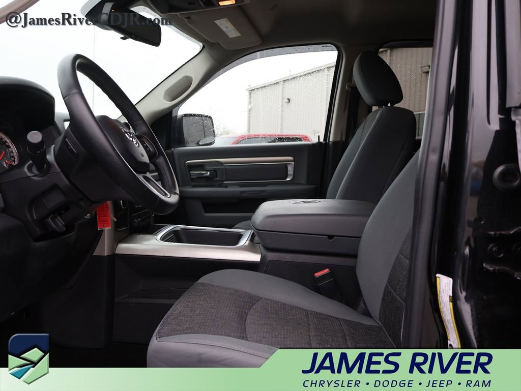 Used 2017 RAM 2500 Big Horn w/ Sport Appearance Group AWD/4WD image 22