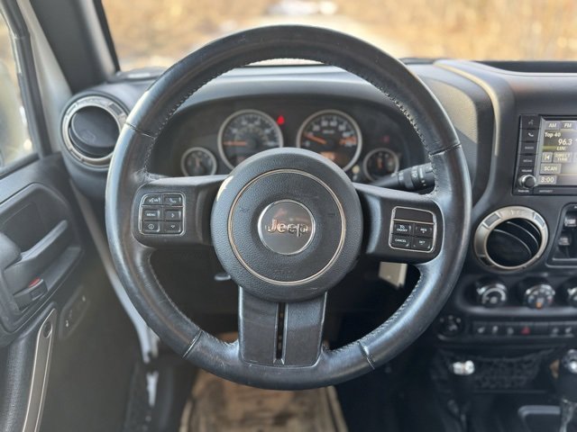 Used 2016 Jeep Wrangler Unlimited Sahara image 24