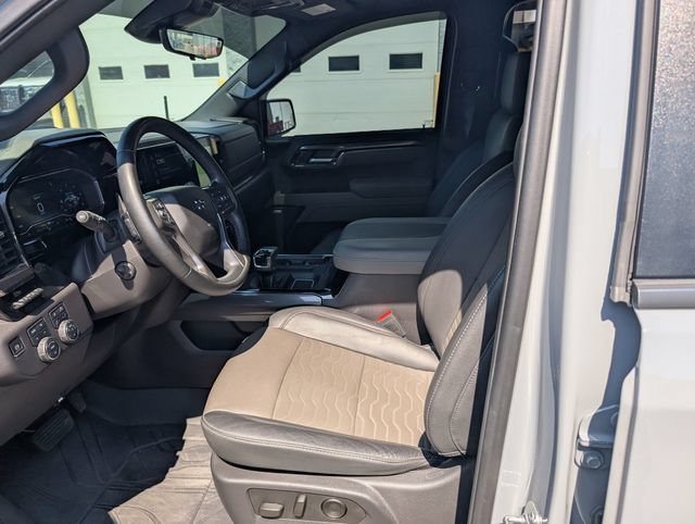 Used 2025 Chevrolet Silverado 1500 ZR2 w/ Technology Package AWD/4WD image 14