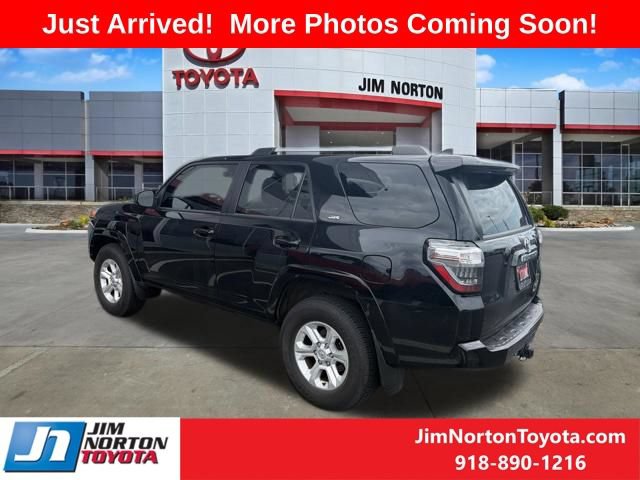 Used 2024 Toyota 4Runner SR5 RWD image 3