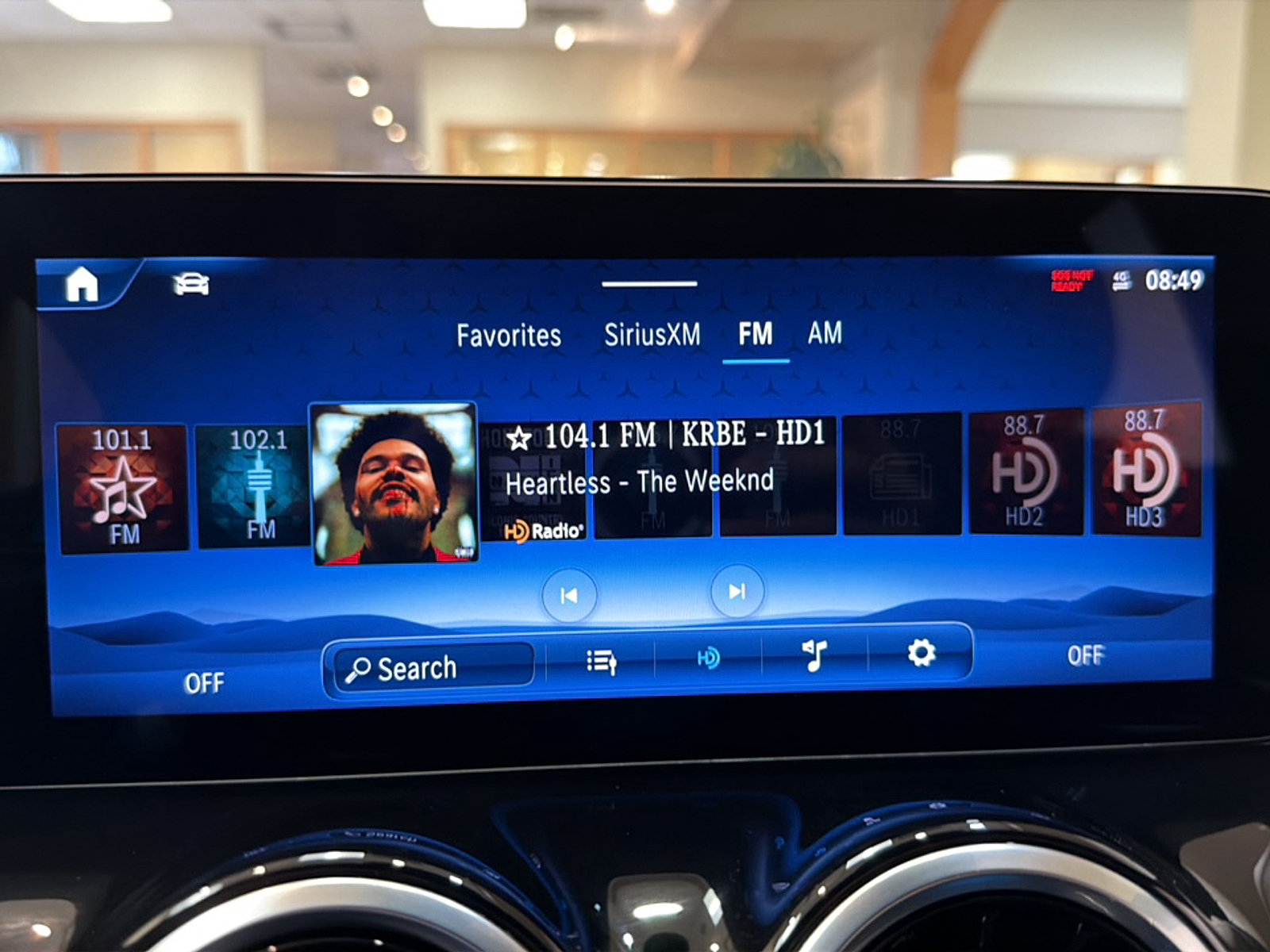 Certified 2025 Mercedes-Benz GLA 250 image 19