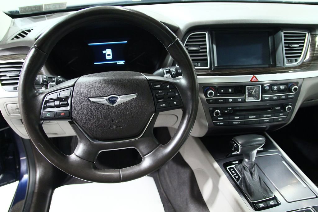 Used 2018 Genesis G80 3.8 w/ Option Group 02 image 6