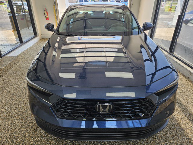 Used 2024 Honda Accord EX image 6