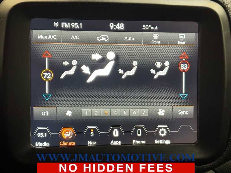 Used 2022 Jeep Renegade Altitude image 23