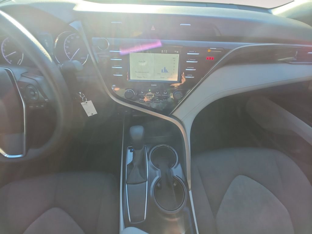Used 2020 Toyota Camry LE w/ Carpet Mat Package FWD image 11