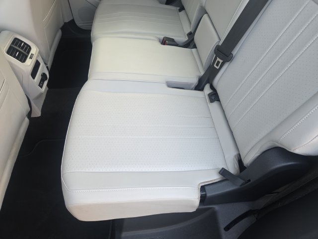 Used 2023 Volkswagen Tiguan SE FWD image 29