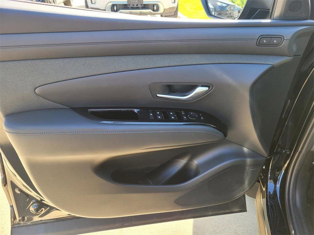 New 2025 Hyundai Santa Cruz Limited image 18