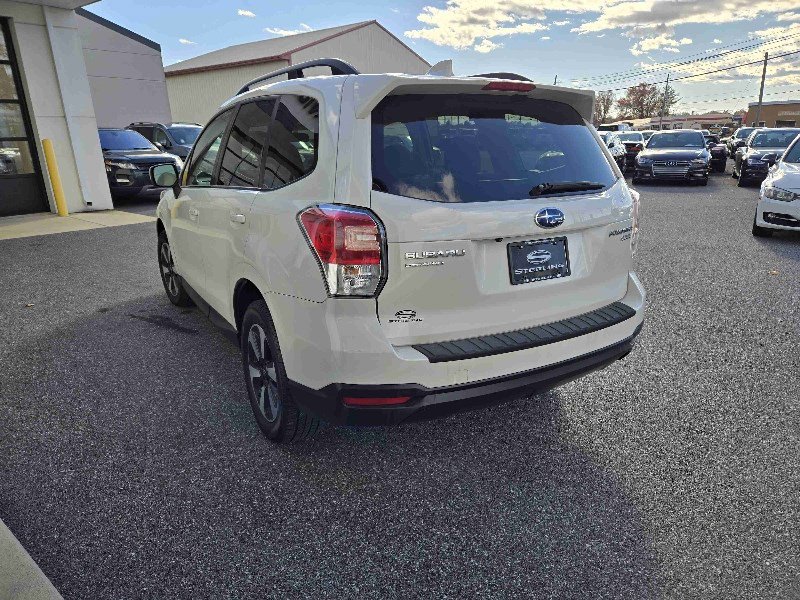 Used 2017 Subaru Forester 2.5i Premium w/ All-Weather Package image 5