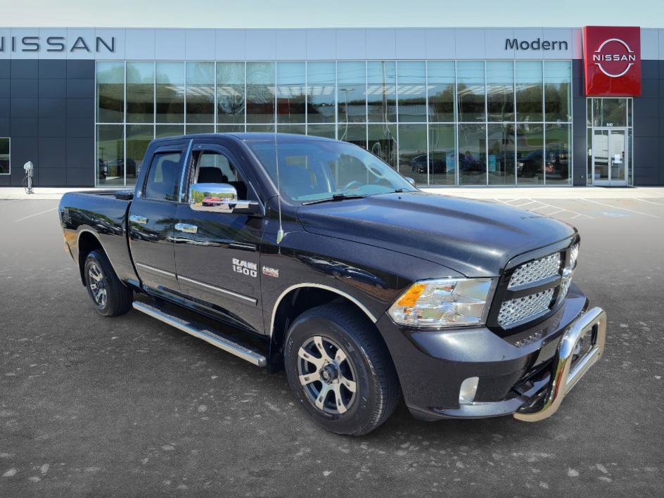 Used 2017 RAM 1500 Express AWD/4WD image 3