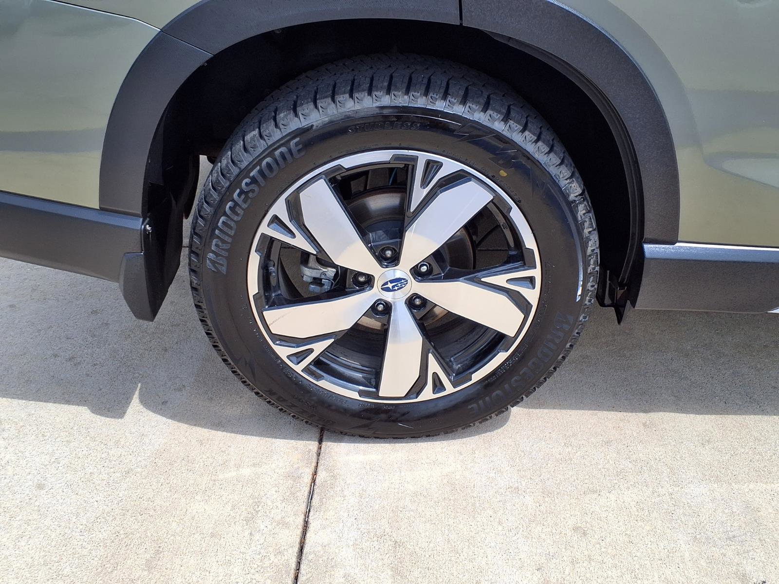 Used 2020 Subaru Forester Touring AWD/4WD image 27