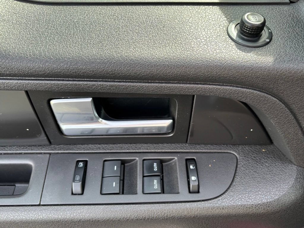 Used 2014 Ford F150 Raptor AWD/4WD image 15