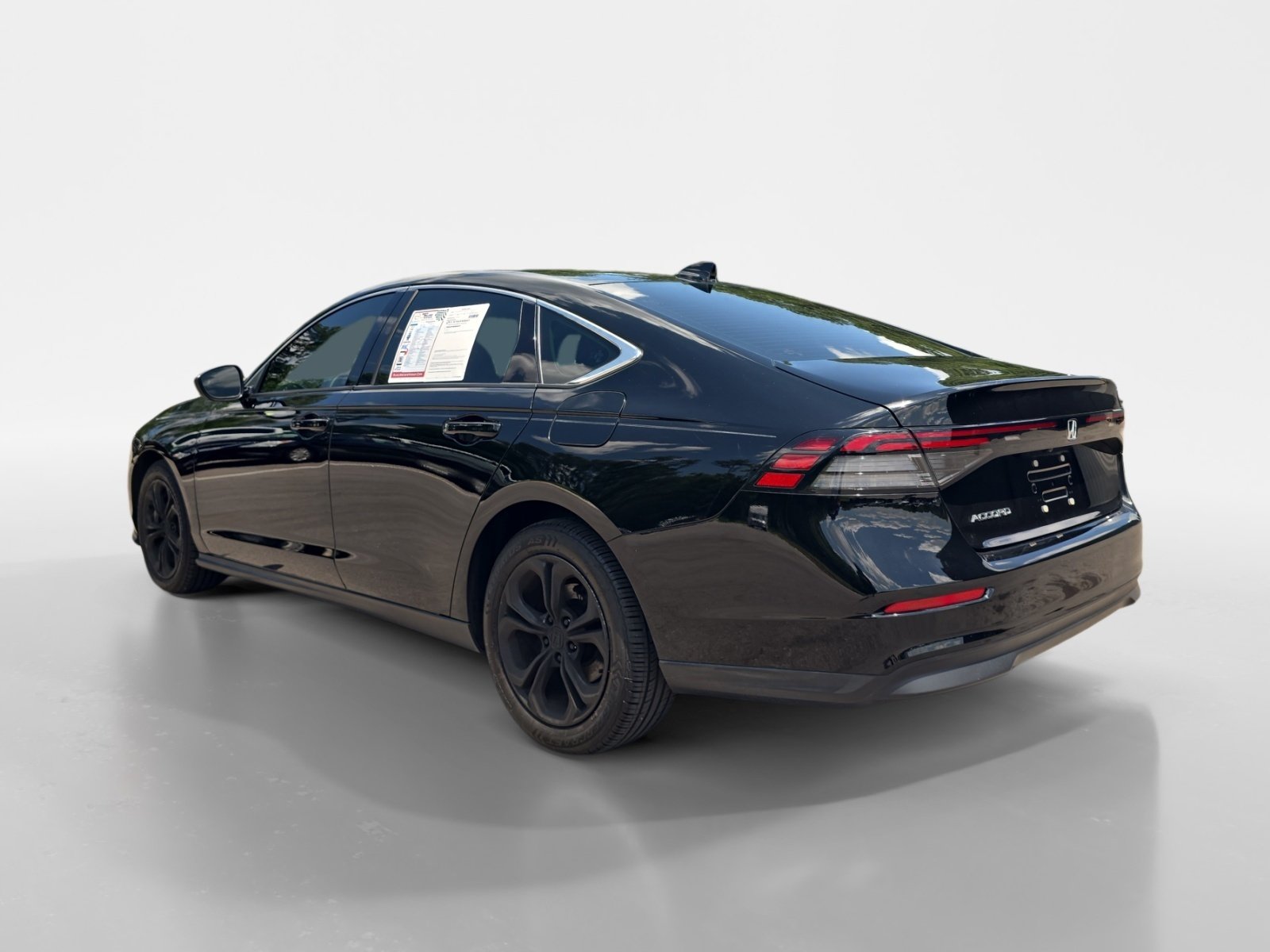 Used 2023 Honda Accord EX image 3