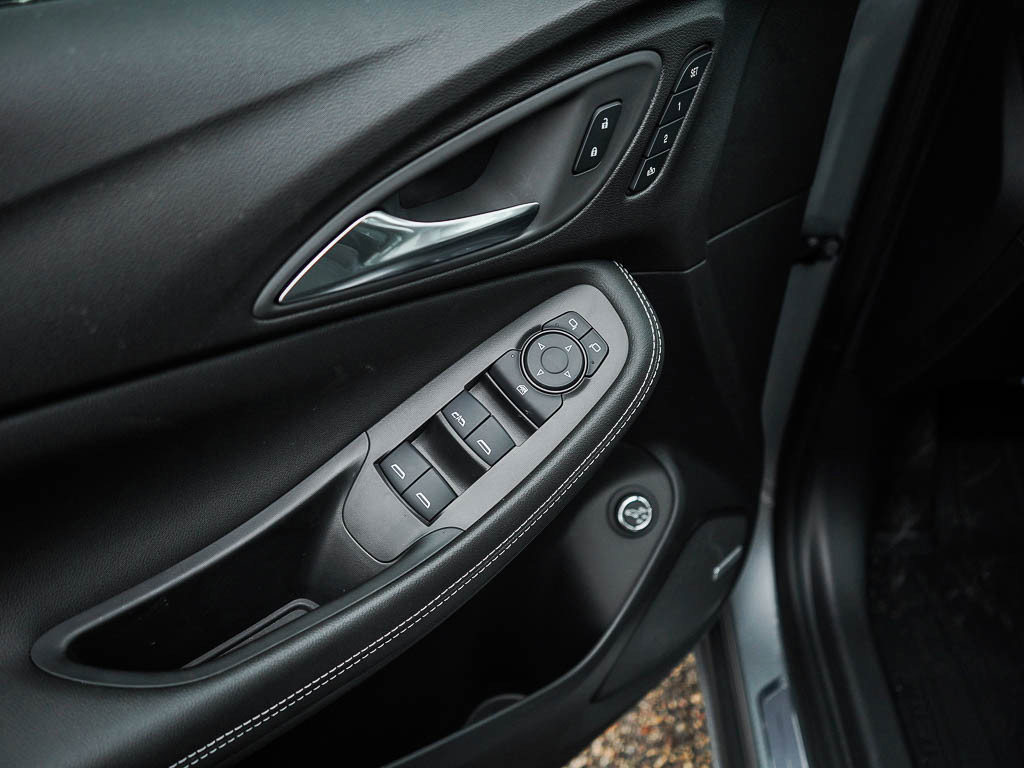 New 2026 Buick Encore GX Avenir w/ Avenir Technology Package image 19