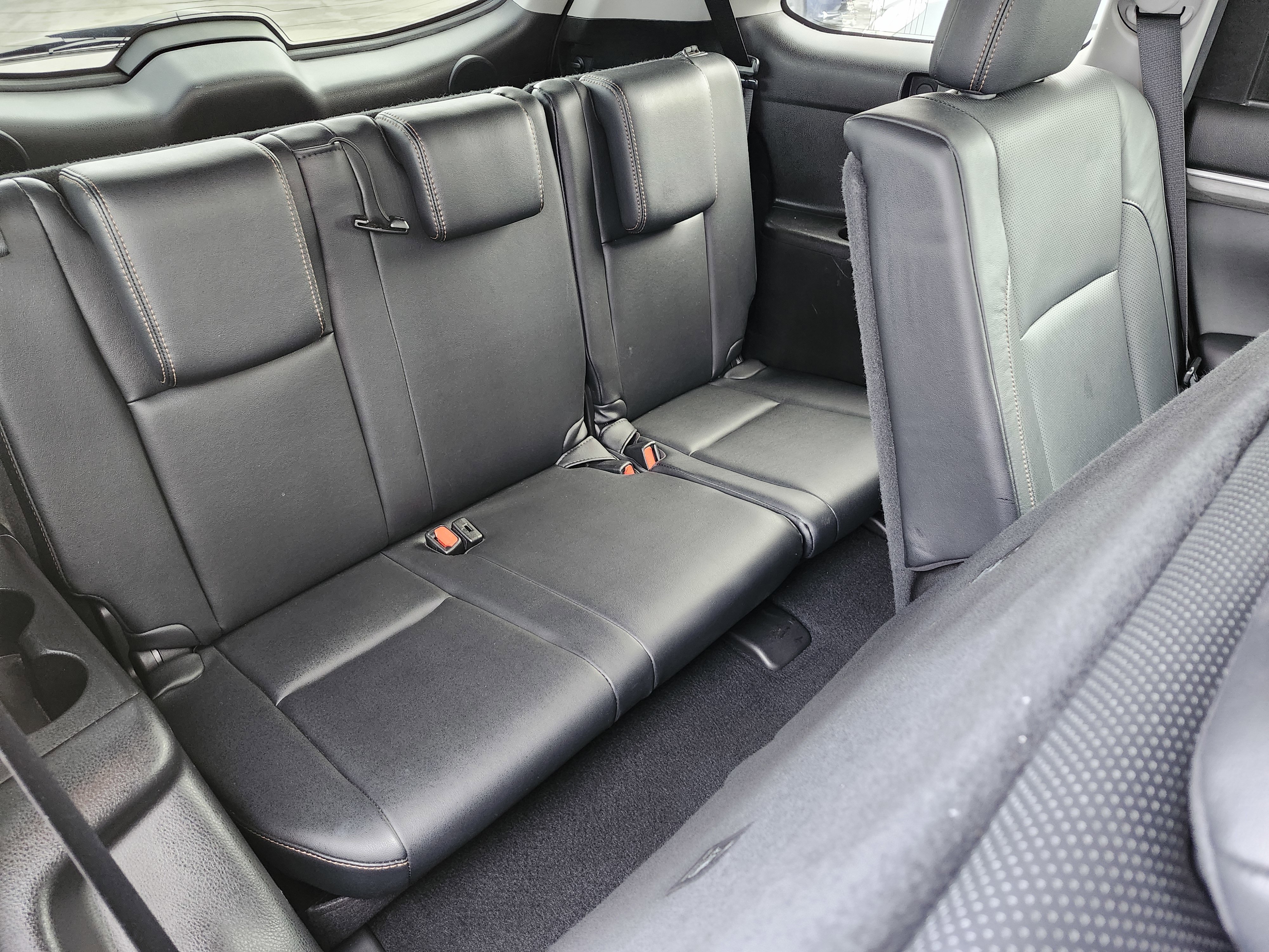 Used 2017 Toyota Highlander Limited image 25