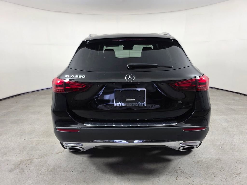 Certified 2025 Mercedes-Benz GLA 250 image 5