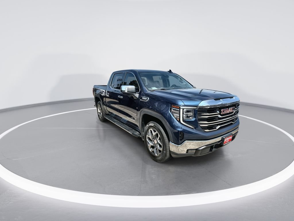 Certified 2022 GMC Sierra 1500 SLT AWD/4WD image 2