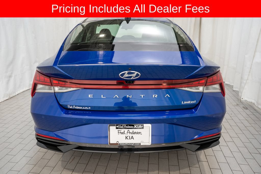Used 2023 Hyundai Elantra Limited FWD image 4