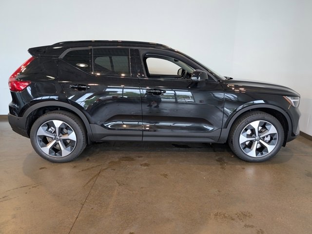 New 2026 Volvo XC40 B5 Plus w/ Protection Package Premier image 6