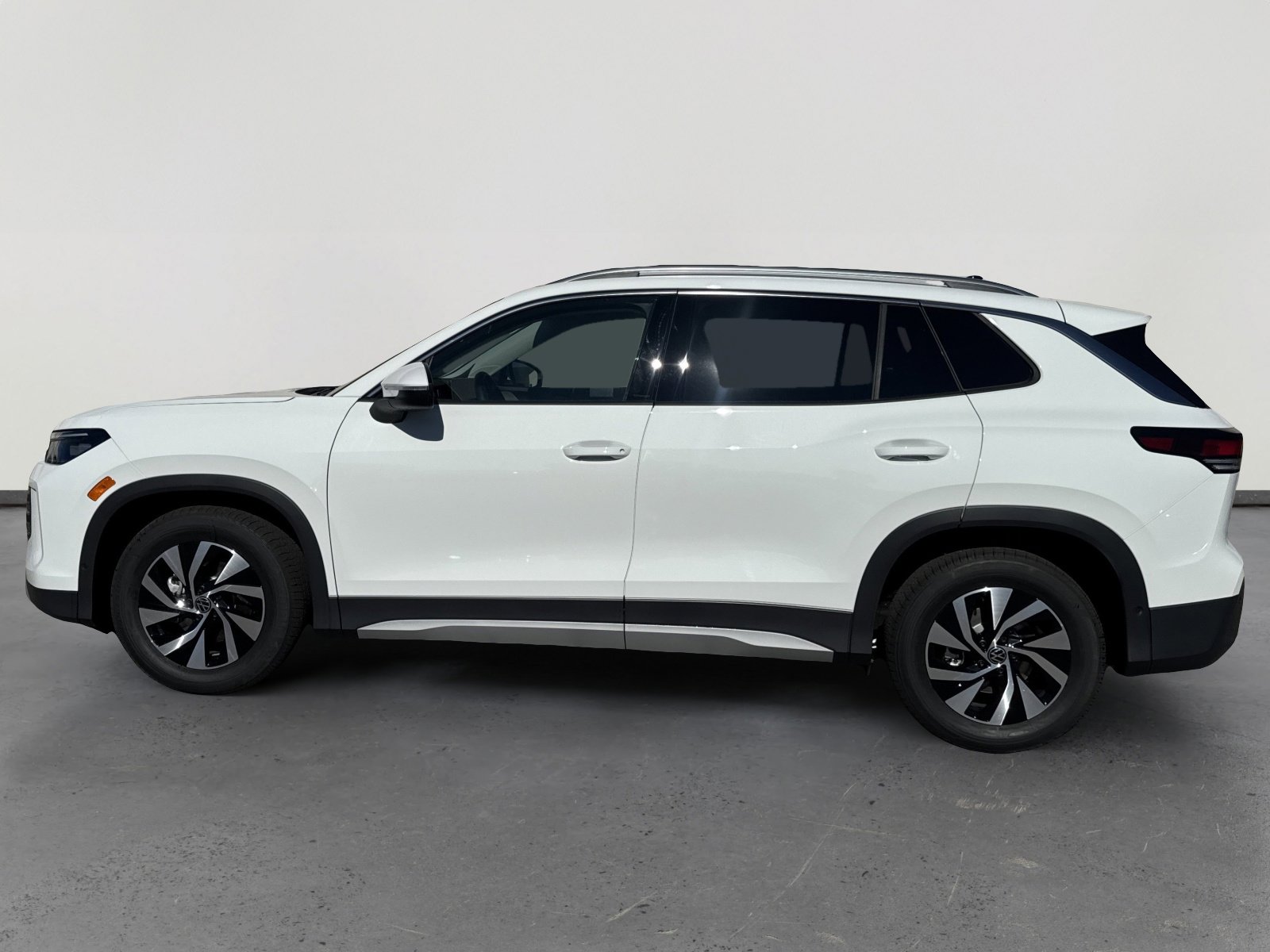 New 2026 Volkswagen Tiguan S image 3