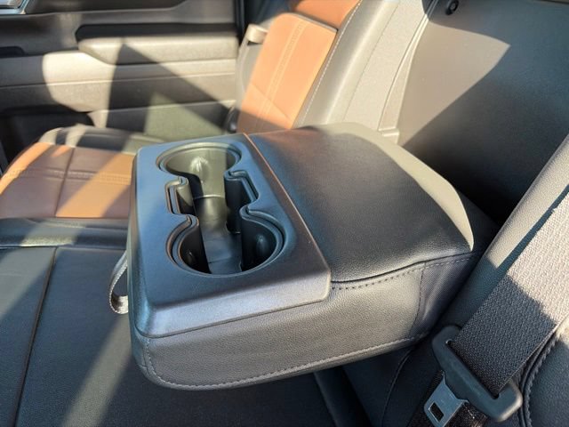 Used 2024 Chevrolet Silverado 2500 High Country w/ High Country Premium Package AWD/4WD image 40