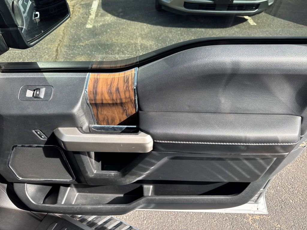 Used 2020 Ford F150 Lariat image 37