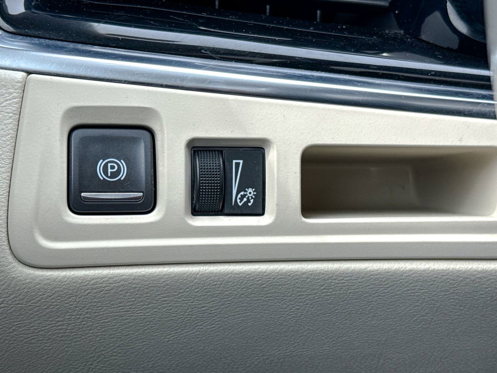 Certified 2022 Cadillac XT6 Premium Luxury image 33