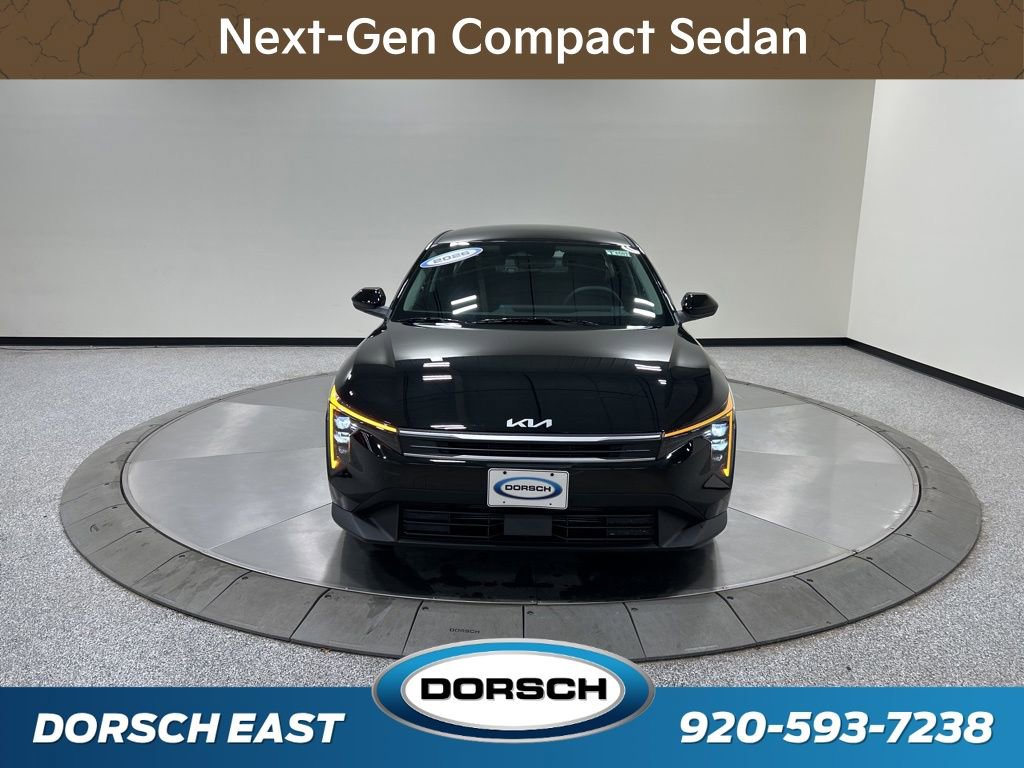New 2026 Kia K4 LXS image 2