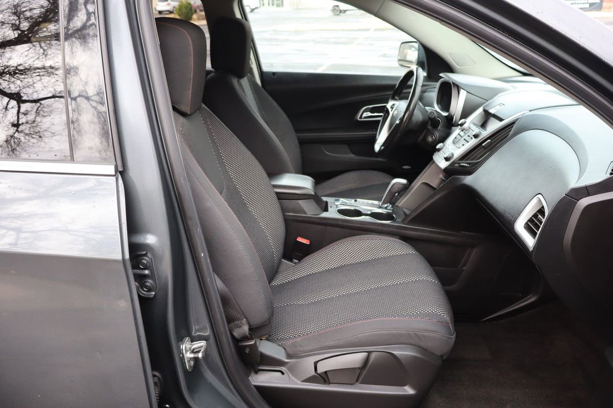 Used 2011 Chevrolet Equinox LT w/ Driver Convenience Package image 22