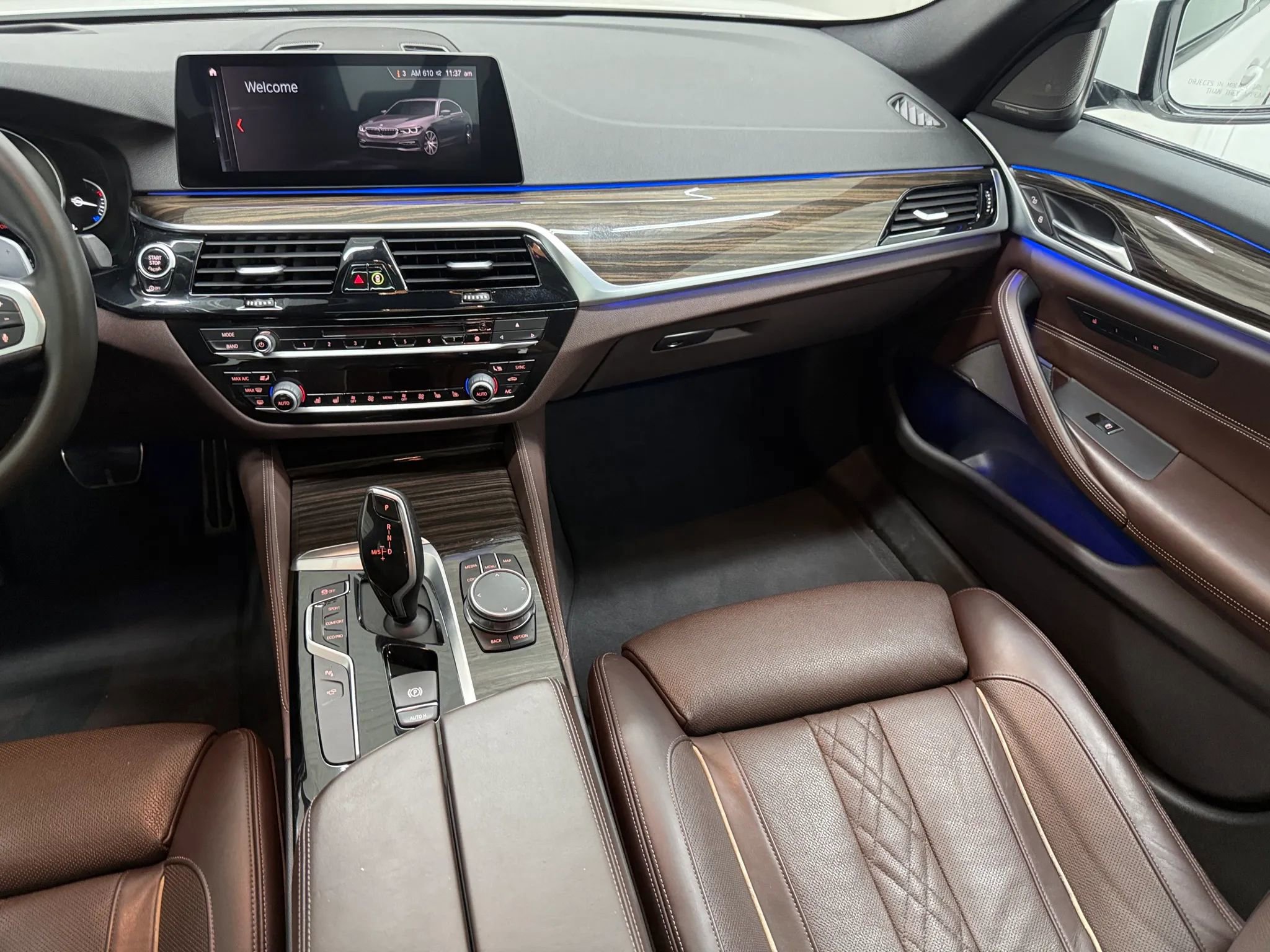 Used 2019 BMW 540i w/ M Sport Package image 27