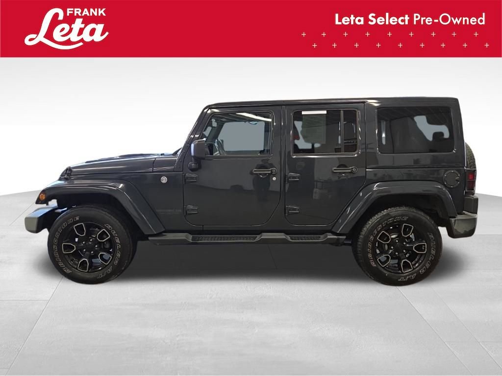Used 2017 Jeep Wrangler Unlimited Sahara image 3