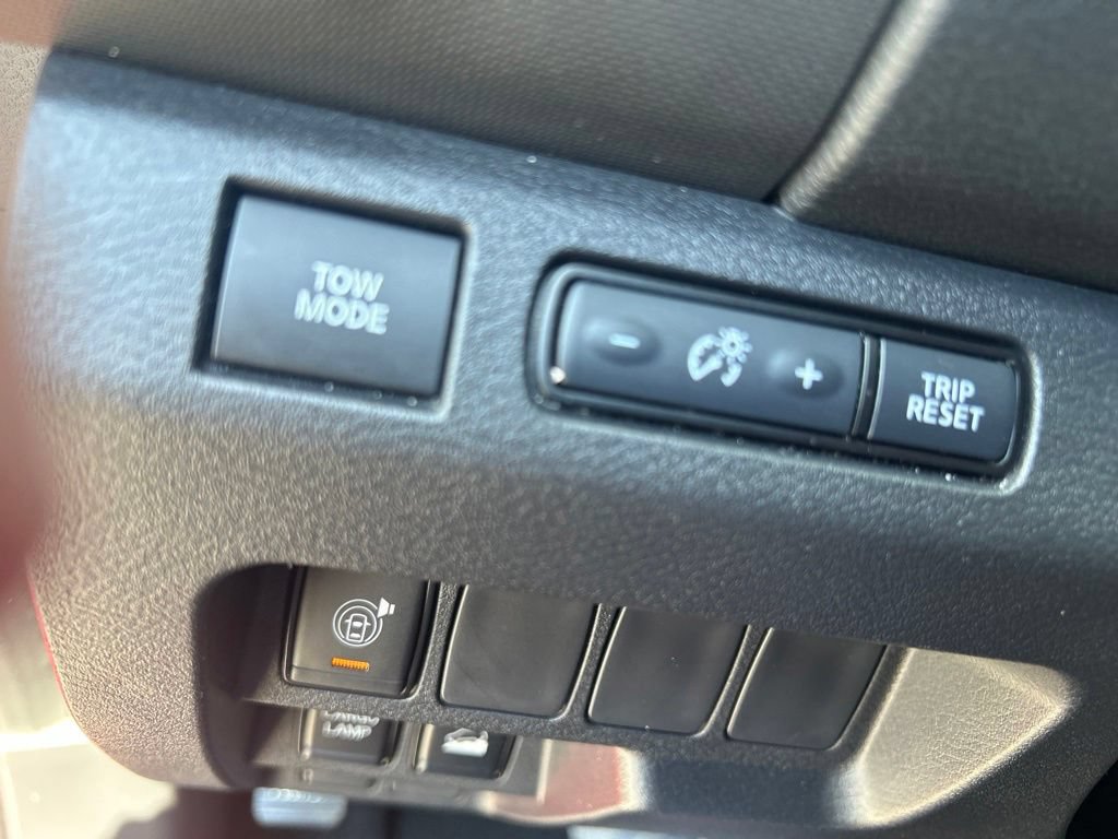 Certified 2022 Nissan Frontier S w/ Technology Package AWD/4WD image 18