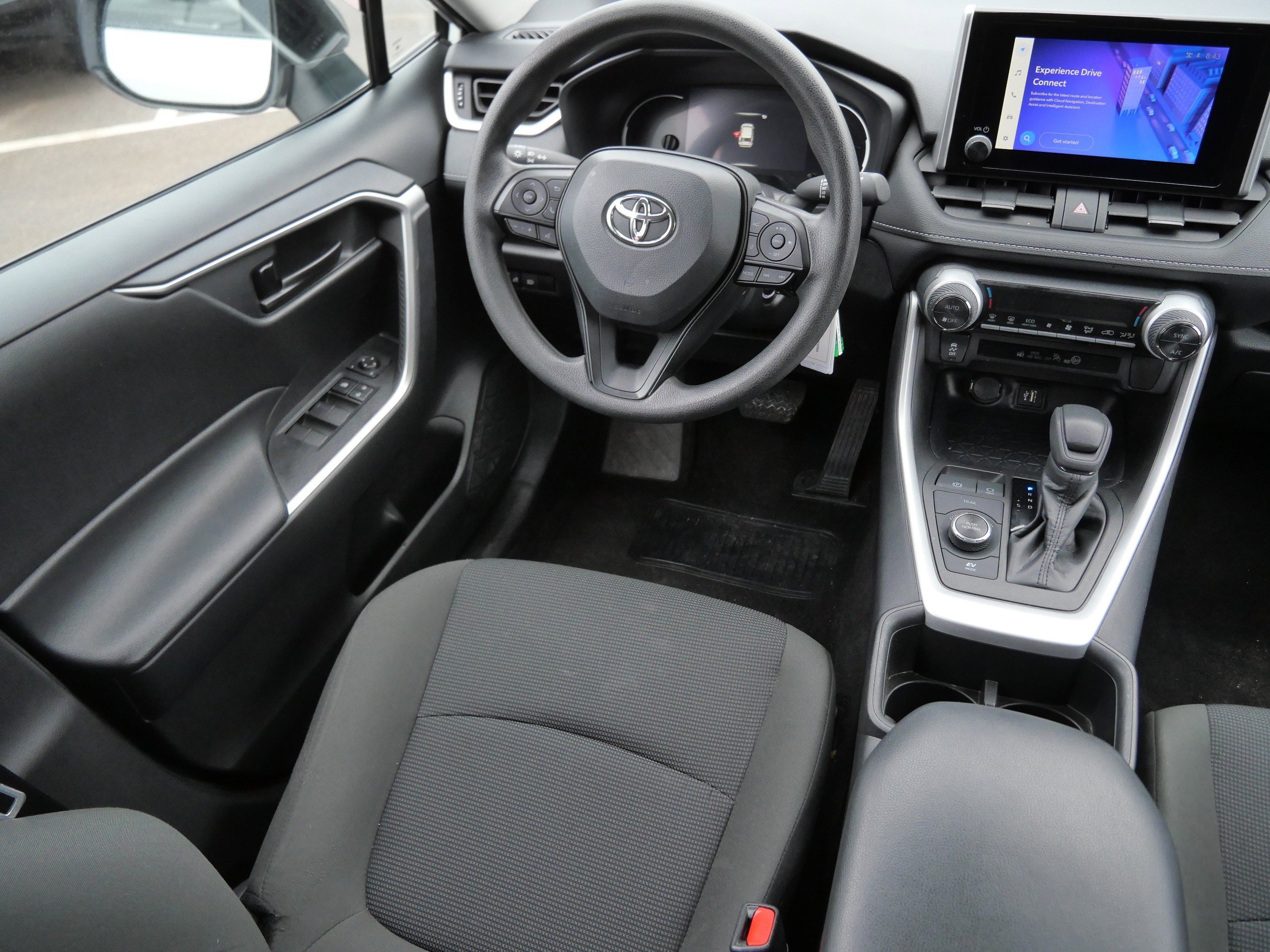 Certified 2025 Toyota RAV4 LE image 10