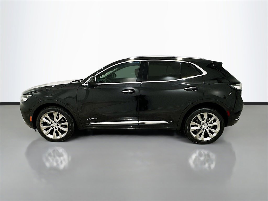 Used 2022 Buick Envision Avenir w/ Technology Package II image 4