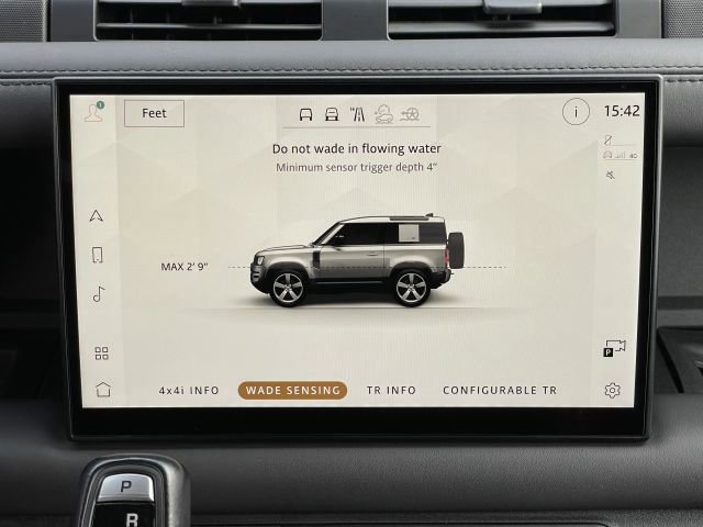 Used 2023 Land Rover Defender 90 V8 AWD/4WD image 28