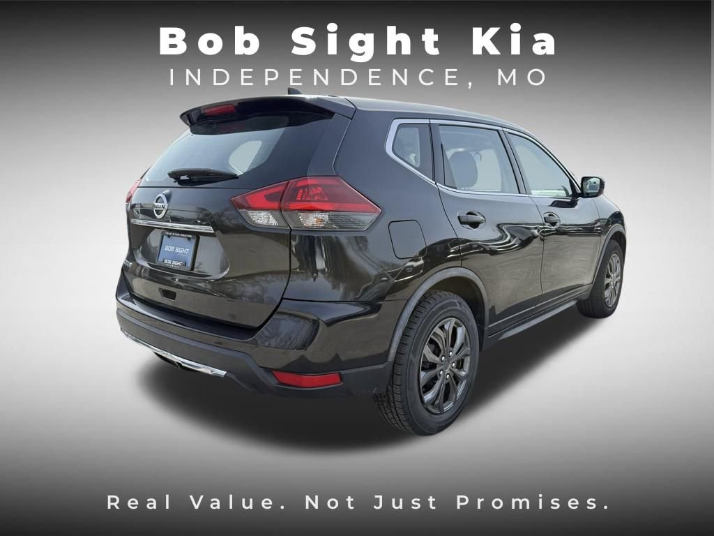 Used 2018 Nissan Rogue S image 14