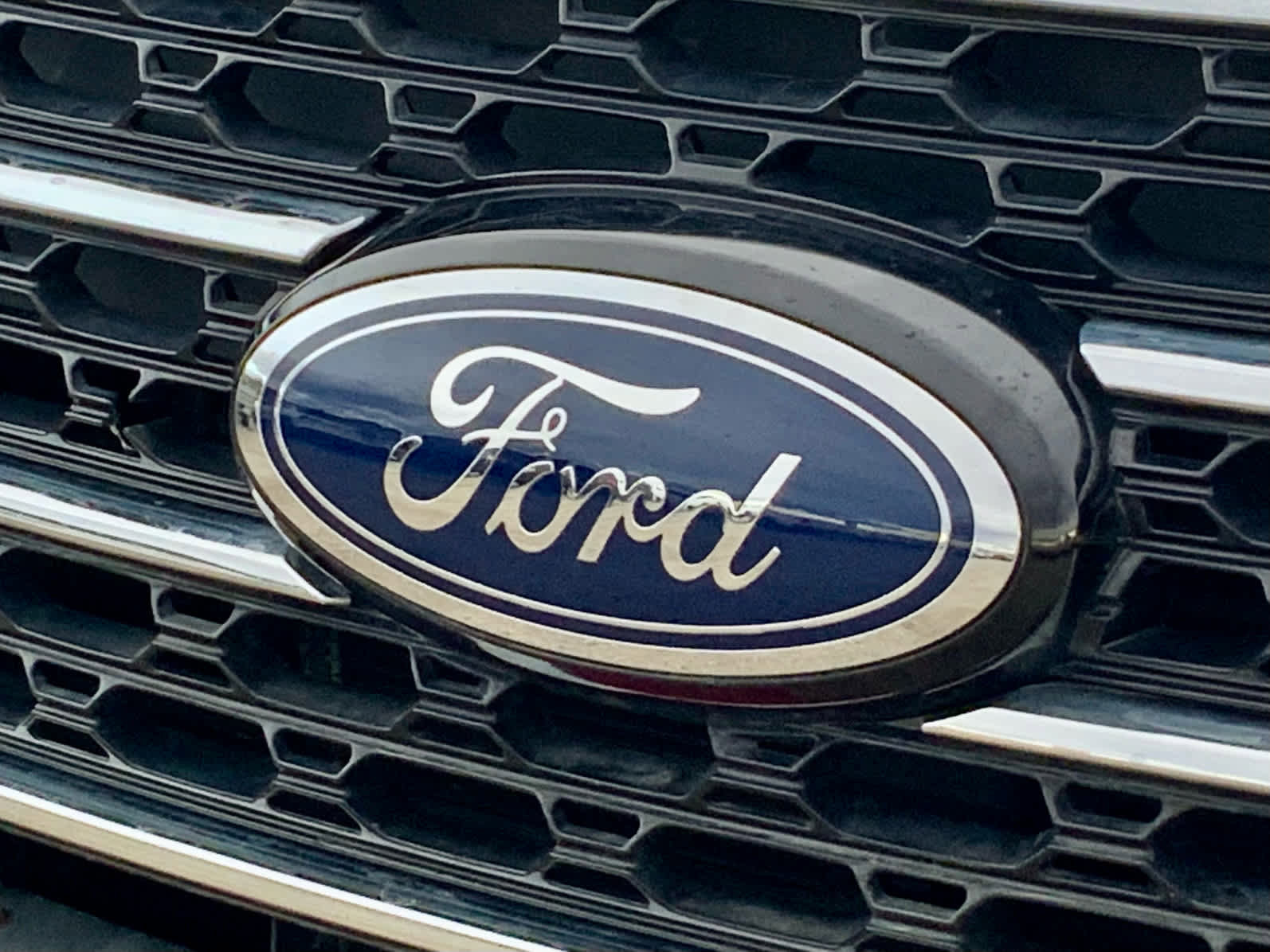 Used 2021 Ford Explorer XLT w/ Class III Trailer Tow Package image 18