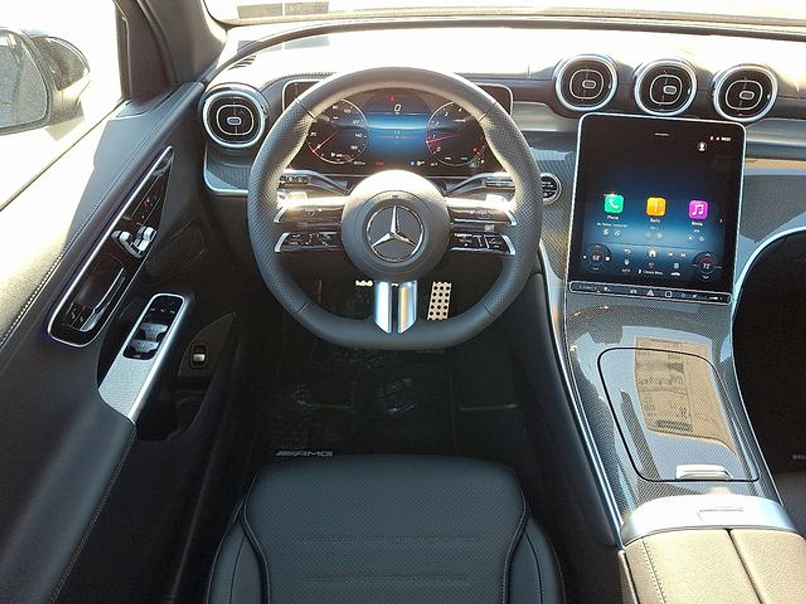 Used 2026 Mercedes-Benz GLC 300 4MATIC image 9