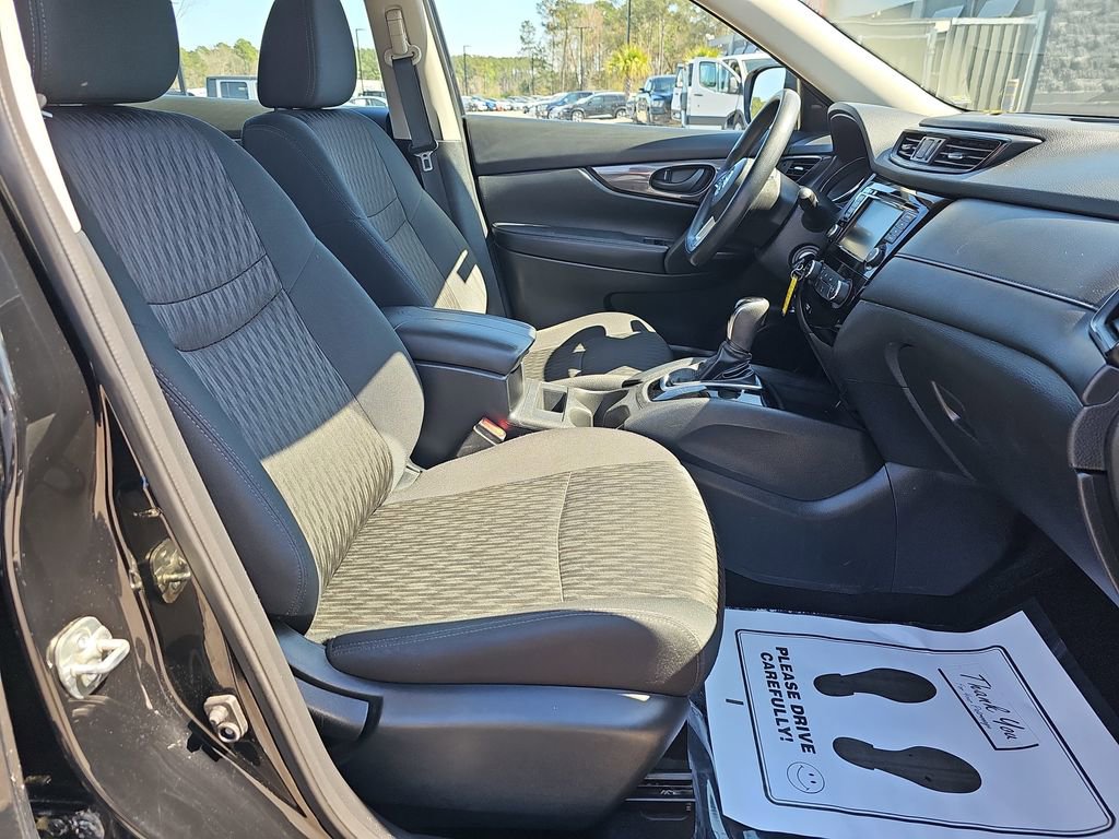 Used 2019 Nissan Rogue S AWD/4WD image 14