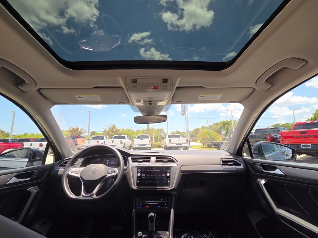 Used 2024 Volkswagen Tiguan SE FWD image 27