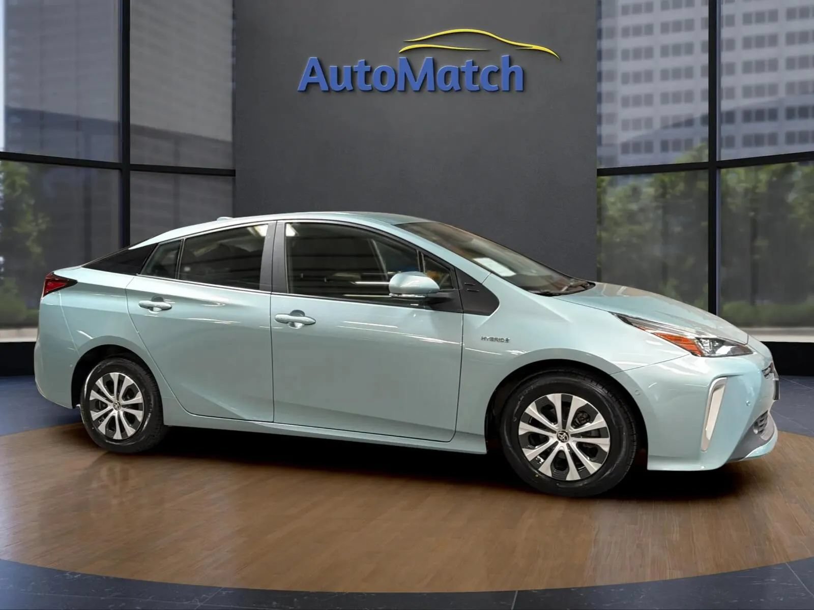 Used 2021 Toyota Prius LE AWD/4WD image 14