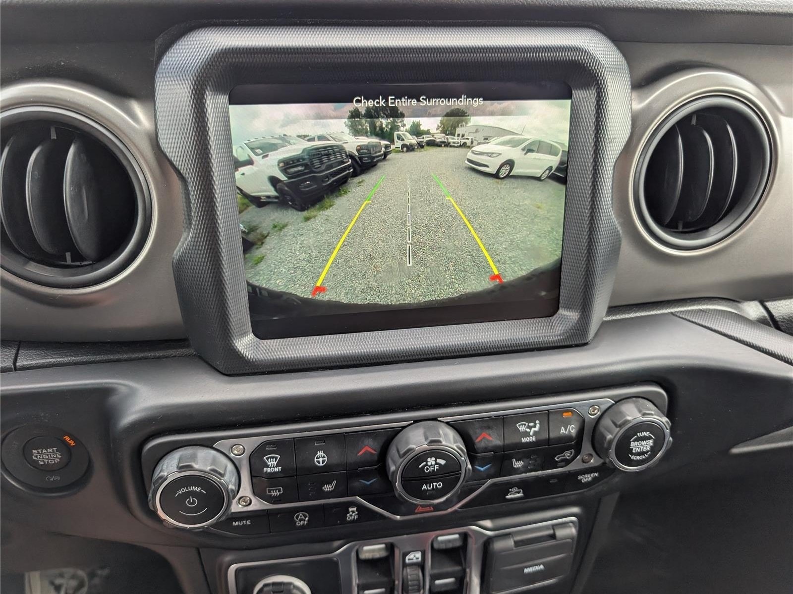 Used 2022 Jeep Wrangler Unlimited Sport AWD/4WD image 27