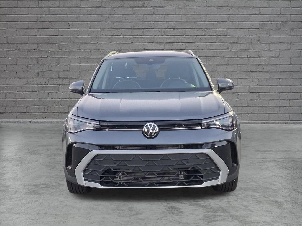 New 2026 Volkswagen Taos SE FWD image 2