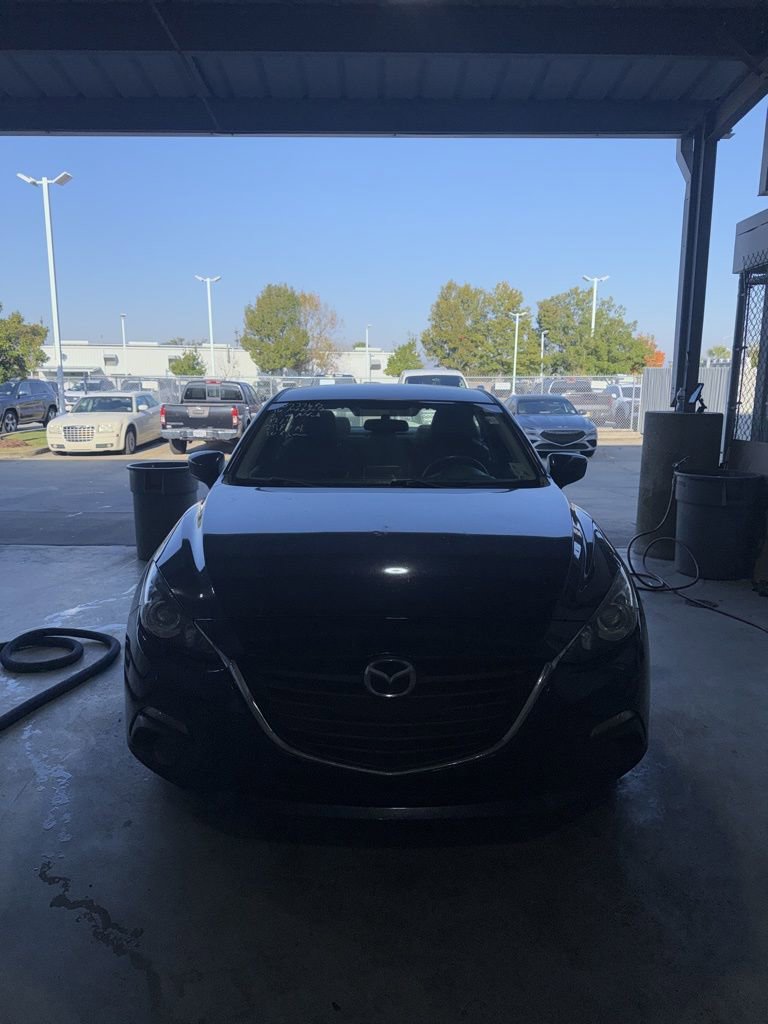 Used 2016 MAZDA MAZDA3 i Sport image 2