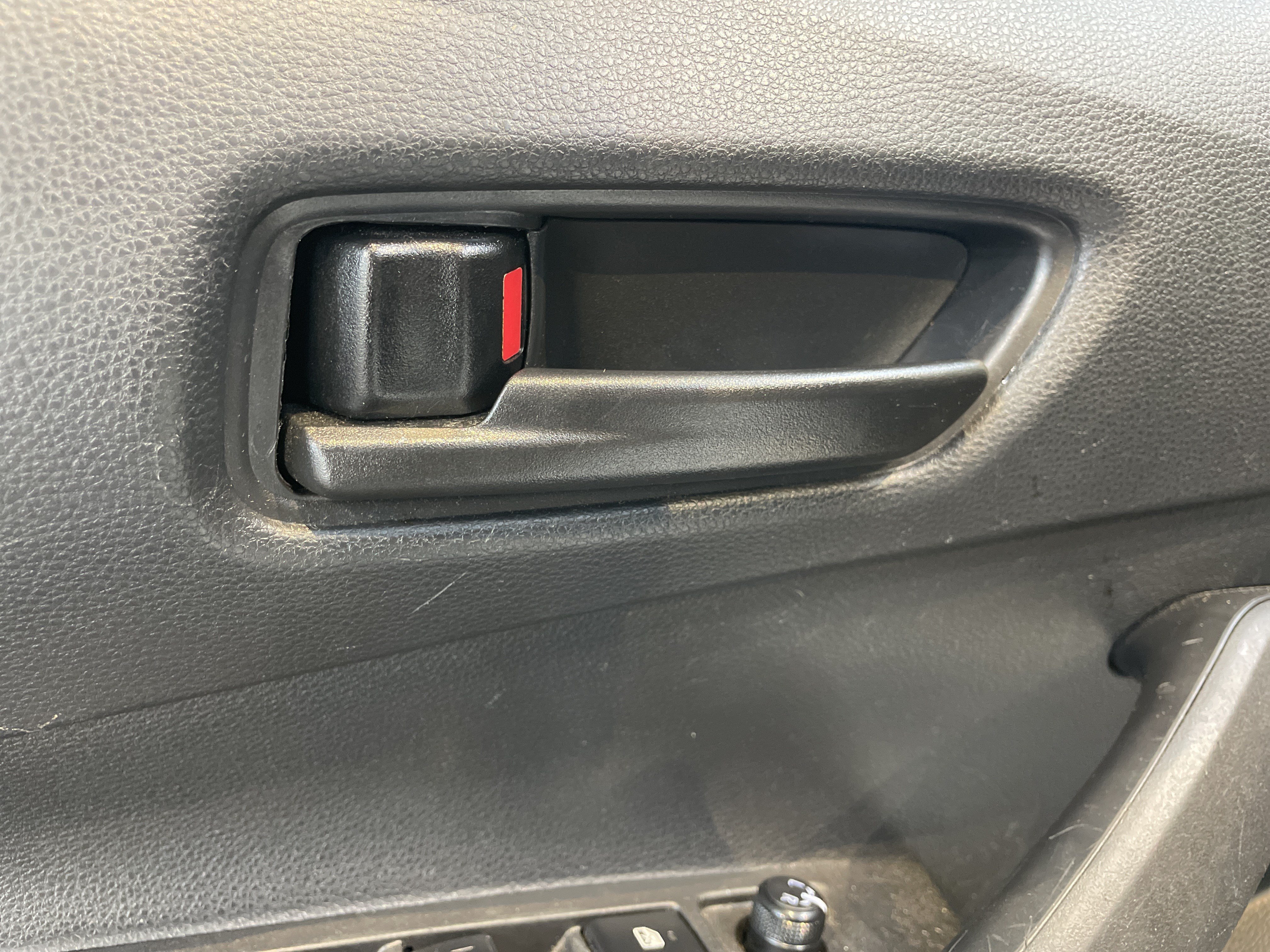 Used 2022 Toyota Corolla LE FWD image 15