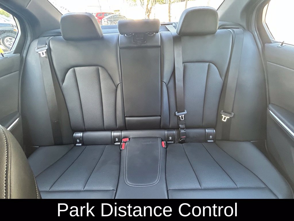 Used 2025 BMW 330i Sedan RWD image 13