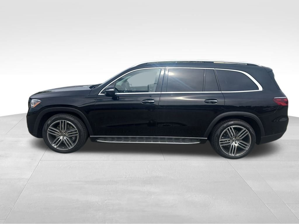 New 2026 Mercedes-Benz GLS 450 4MATIC image 2