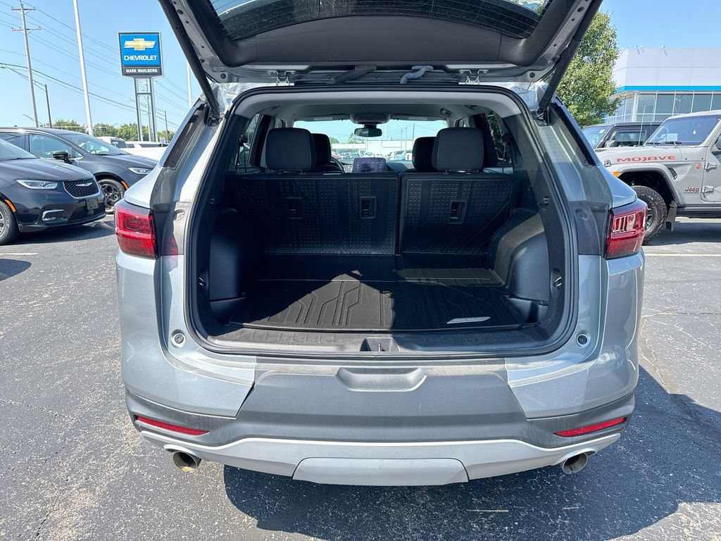 Used 2024 Chevrolet Blazer LT w/ Convenience Package FWD image 24