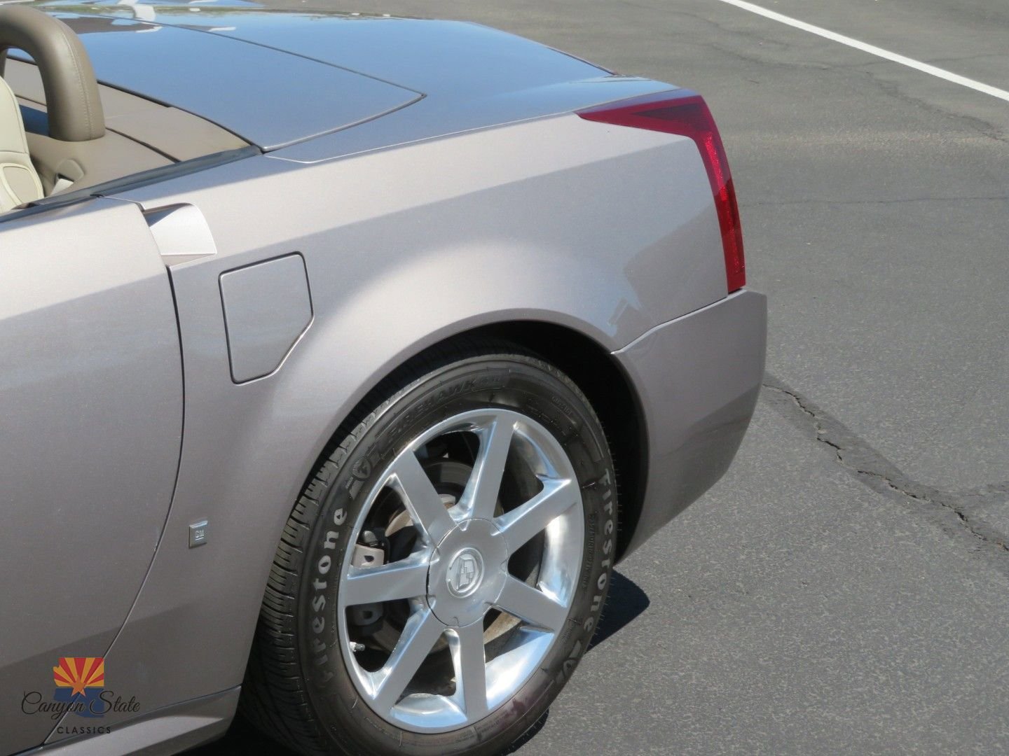 Used 2004 Cadillac XLR RWD image 15