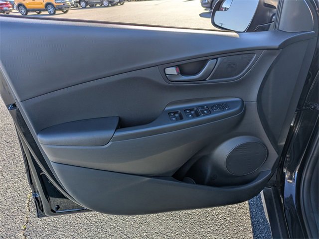 Used 2022 Hyundai Kona SE image 10